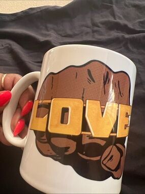 White 'LOVE/HATE’ Graphic Ceramic Mug